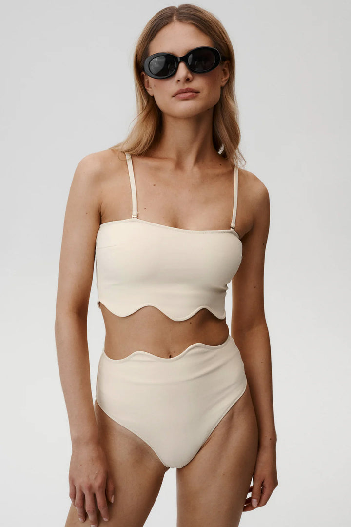 Chic Bikini Top Blonde - Undress Code EUR